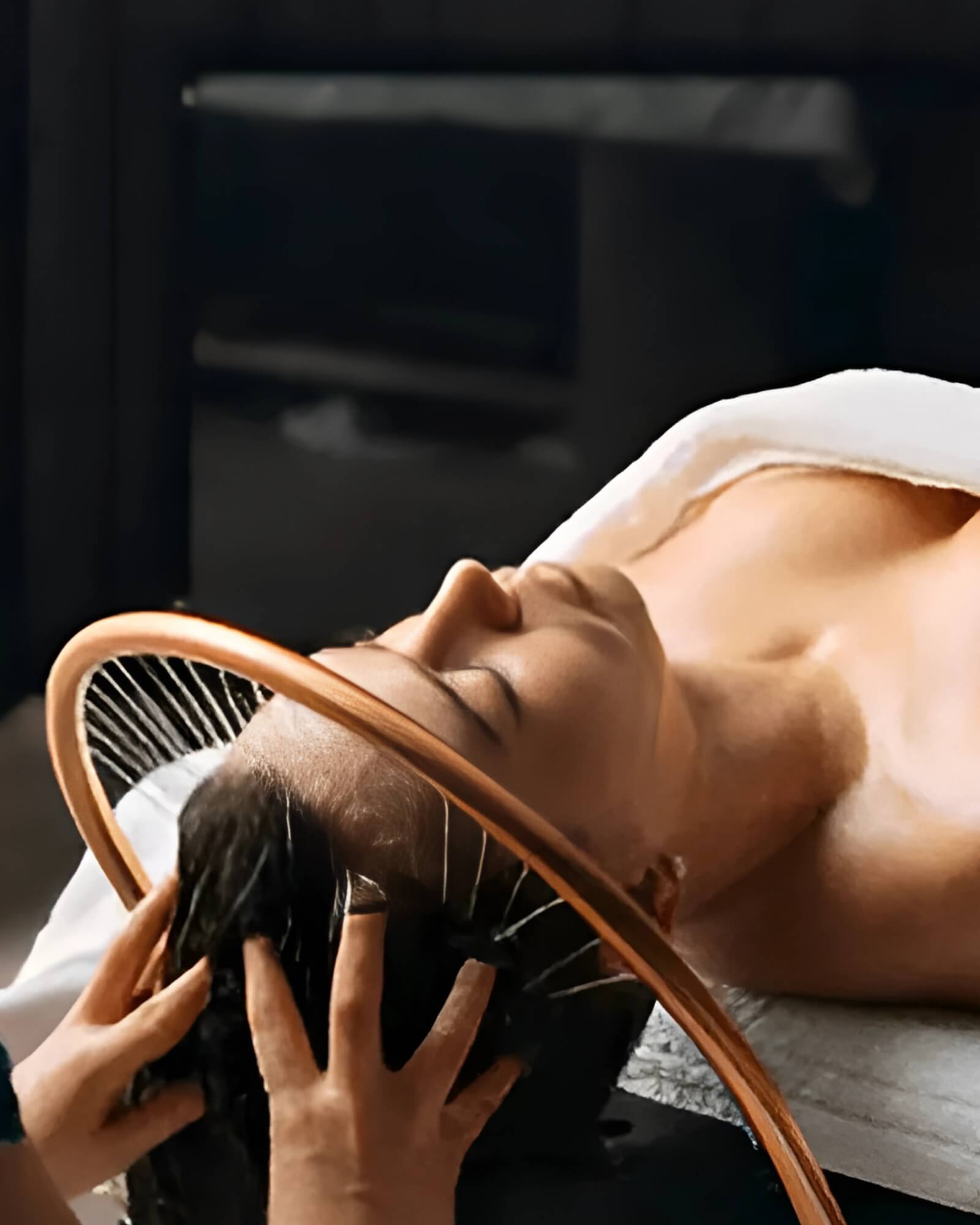 Vital Glow professional head spa training with hands-on techniques and one-stop solutions.