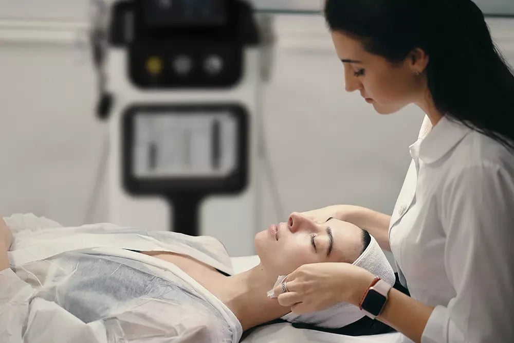 HydraFacial Deluxe Glow treatment at Vital Glow for radiant and rejuvenated skin